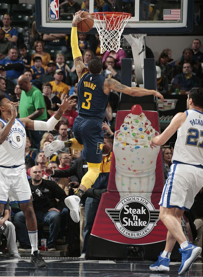 步行者翻盘山东队，克莱关键制胜