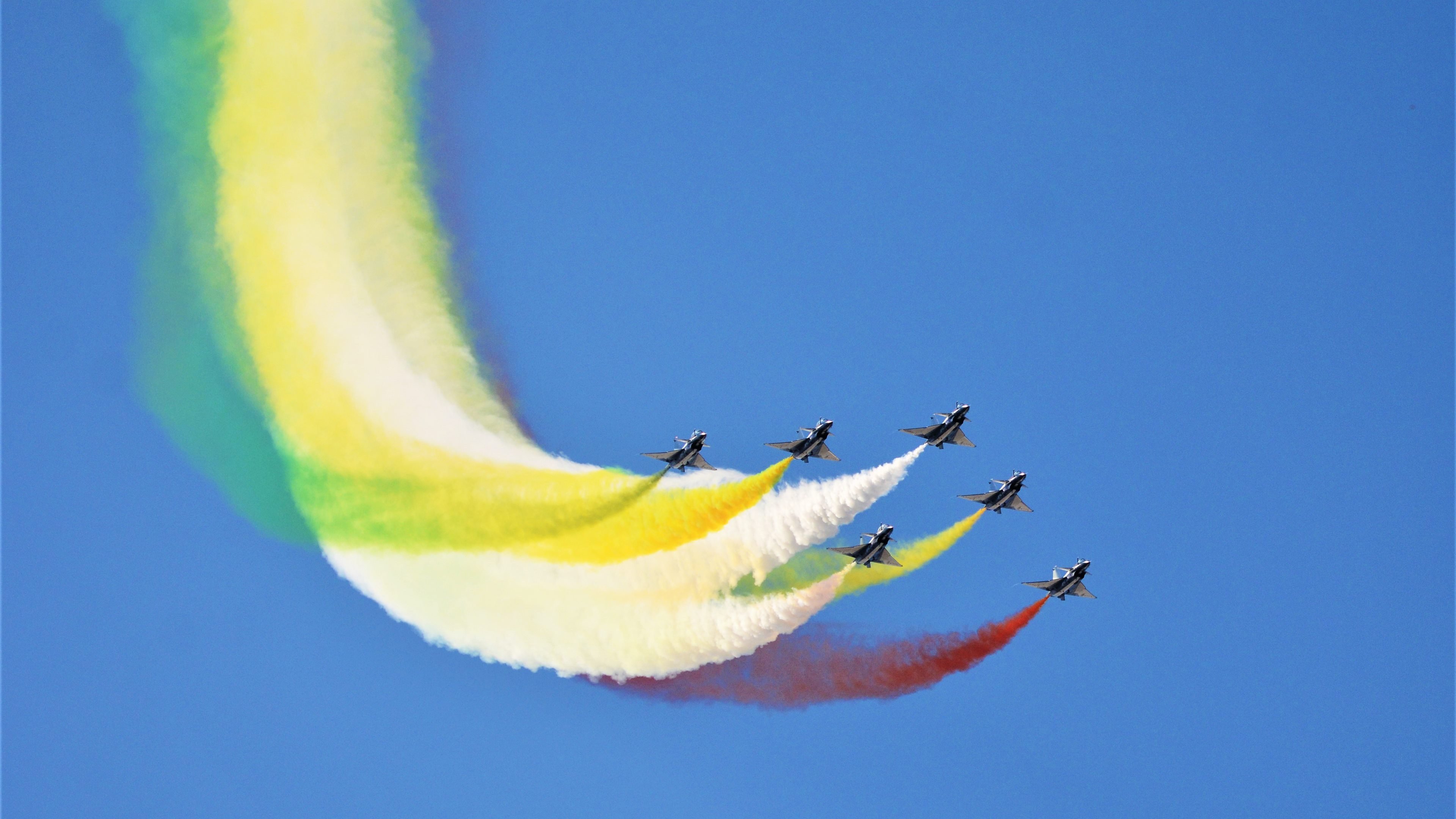 蛰刺与奔袭，当黄蜂群淹没华南虎，拉文如何改写攻防法典