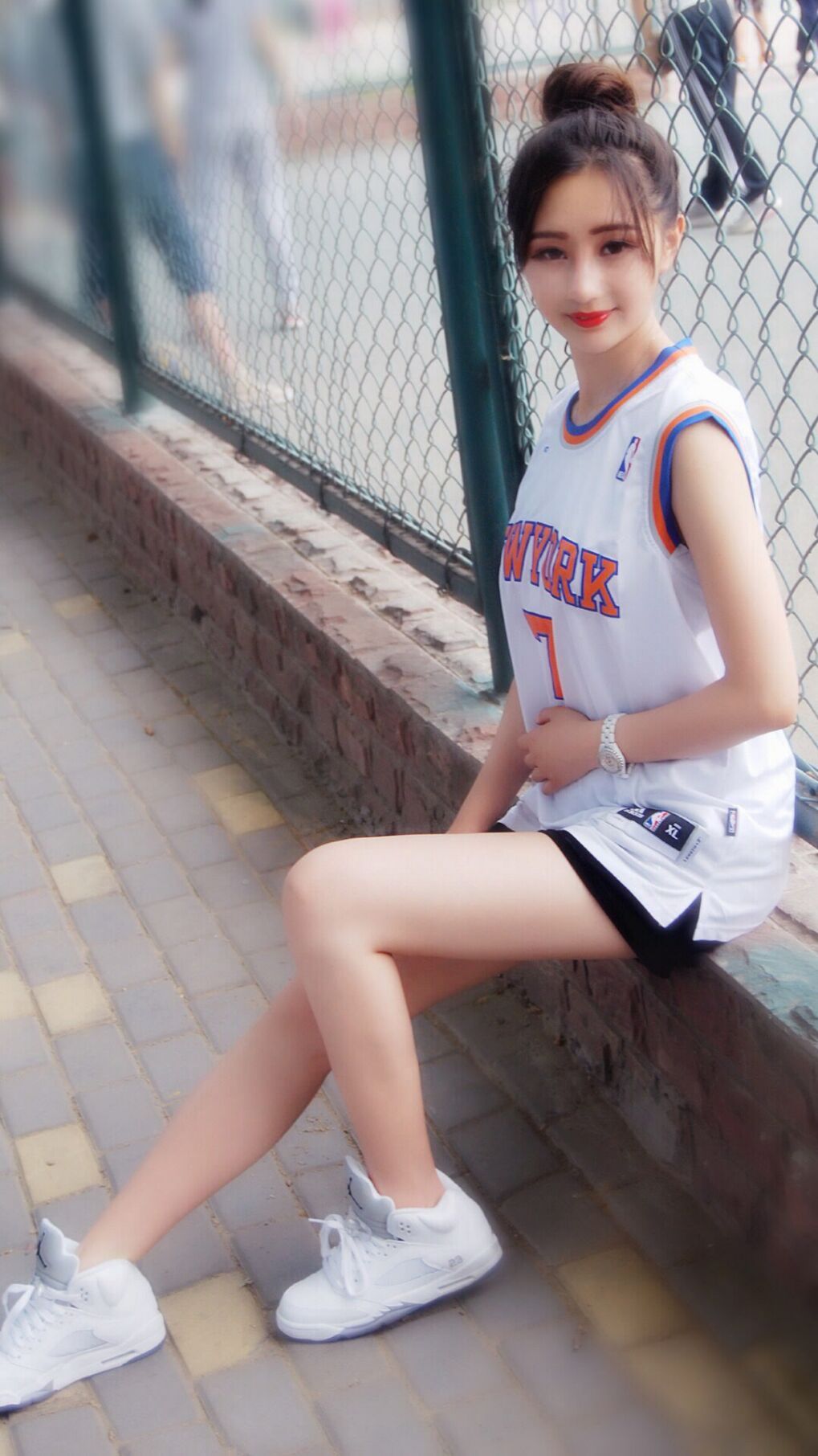 双面足球，当国家德比撞碎时空，马赛轻骑踏过委内瑞拉的泪与诗