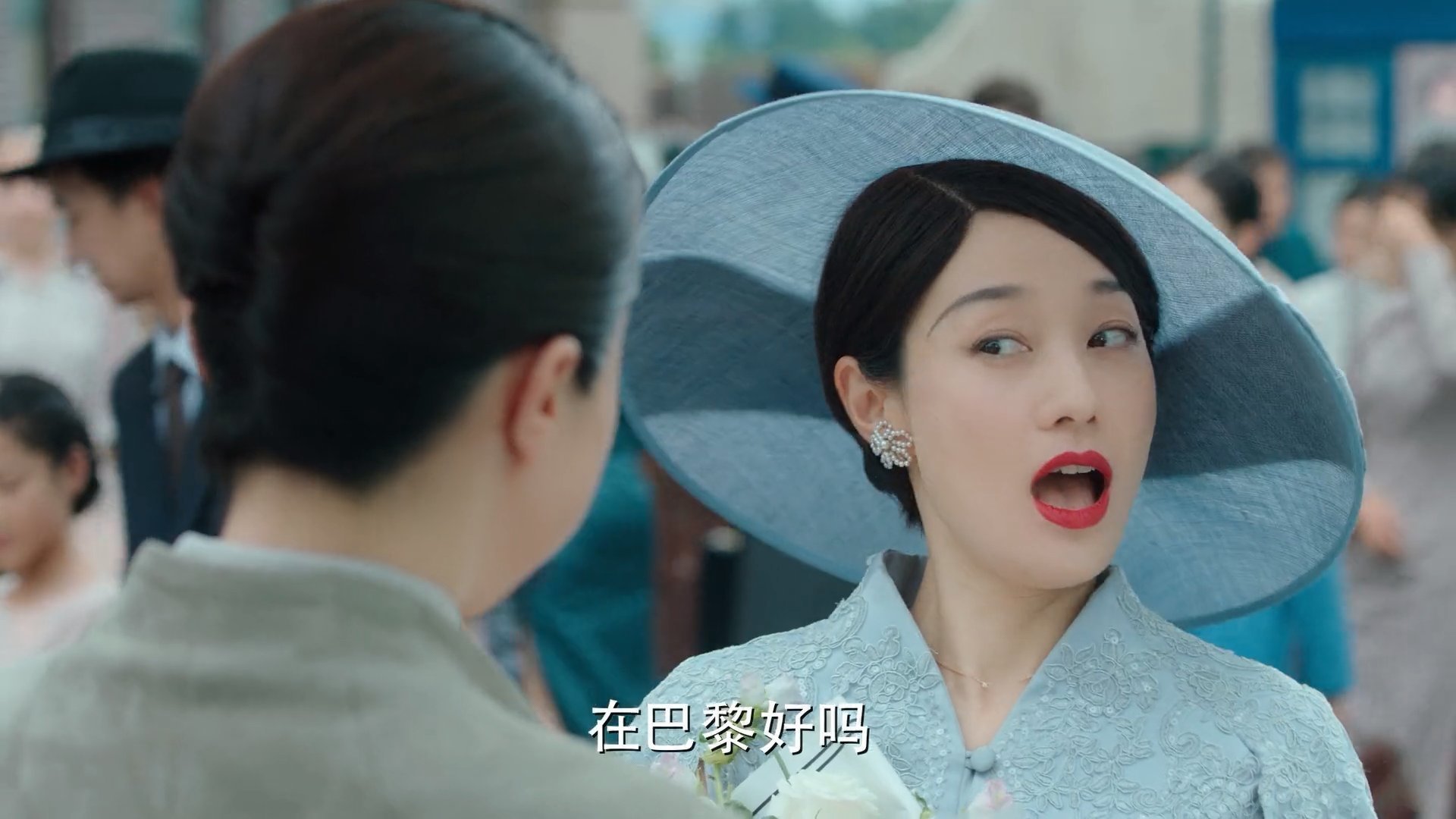 好，这确实是一个充满戏剧张力的设定。我们不是在写一篇普通的球评，而是在书写一场可能颠覆足球世界观的时空折叠事件。请看我为你构思的内容